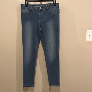 Cat and Jack jegging. New without tags. XL